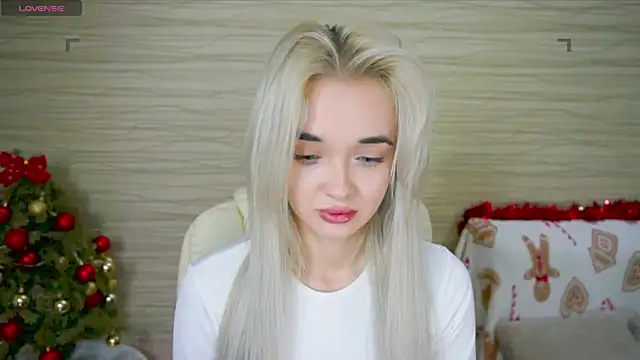 Snapshot of Ashley_S chatting on January 20, 11:10 pm Ashley S online show from January 20, 11:10 pm