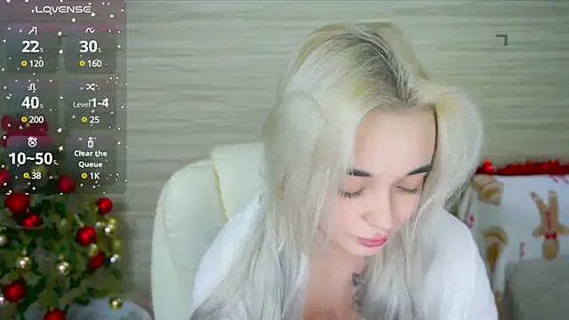 Snapshot of Ashley_S chatting on January 27, 2:20 am Ashley S online show from January 27, 2:20 am