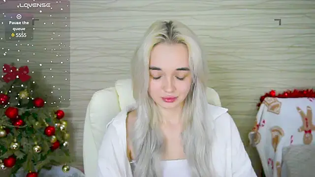 Snapshot of Ashley_S chatting on January 27, 5:25 am Ashley S online show from January 27, 5:25 am