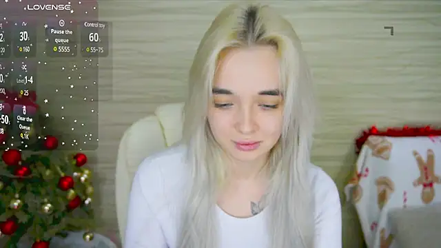 Snapshot of Ashley_S chatting on January 29, 5:19 am Ashley S online show from January 29, 5:19 am