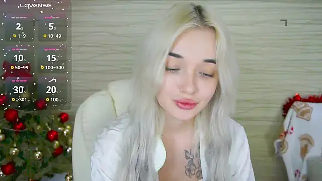 Snapshot of Ashley_S chatting on January 30, 5:19 am Ashley S online show from January 30, 5:19 am