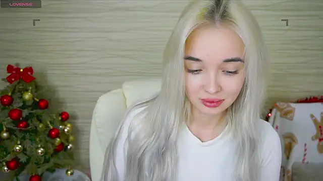 Snapshot of Ashley_S chatting on January 31, 2:15 am Ashley S online show from January 31, 2:15 am