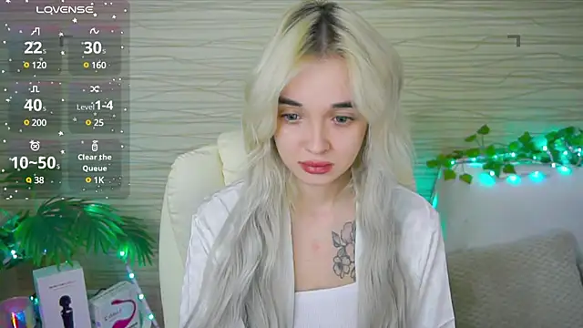 Snapshot of Ashley_S chatting on February 26, 11:04 pm Ashley S online show from February 26, 11:04 pm