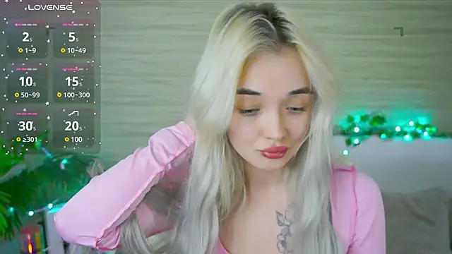 Snapshot of Ashley_S chatting on March 6, 3:02 am Ashley S online show from March 6, 3:02 am