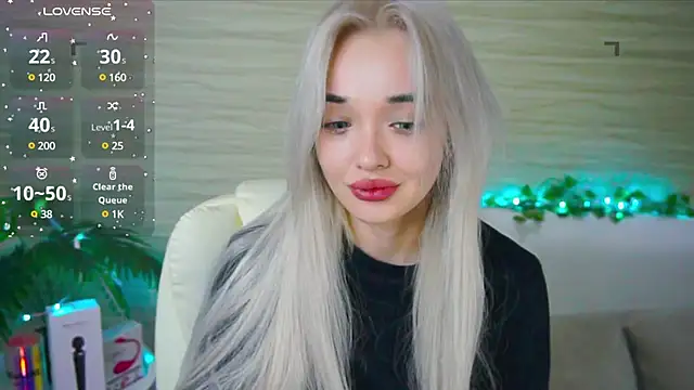 Snapshot of Ashley_S chatting on March 15, 11:06 pm Ashley S online show from March 15, 11:06 pm