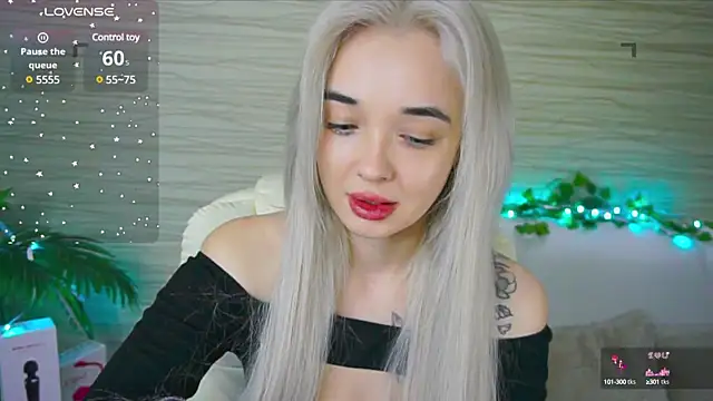 Snapshot of Ashley_S chatting on March 16, 11:04 pm Ashley S online show from March 16, 11:04 pm