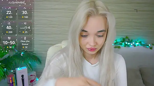 Snapshot of Ashley_S chatting on March 19, 11:03 pm Ashley S online show from March 19, 11:03 pm