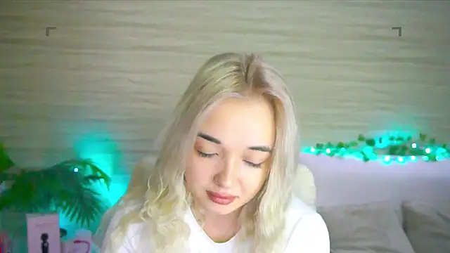 Snapshot of Ashley_S chatting on September 24, 10:13 pm Ashley S online show from September 24, 10:13 pm