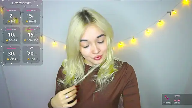 Snapshot of Ashley_S chatting on November 14, 11:13 pm Ashley S online show from November 14, 11:13 pm