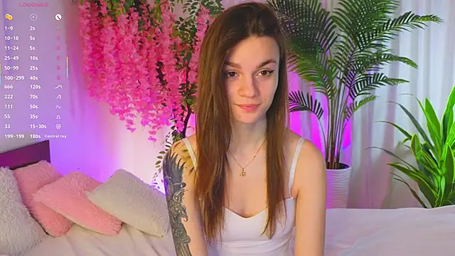 EvaHair online show from April 3, 7:45 pm