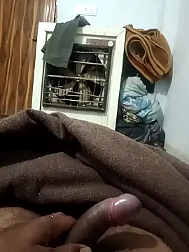 pintuS40 online show from February 7, 11:45 pm