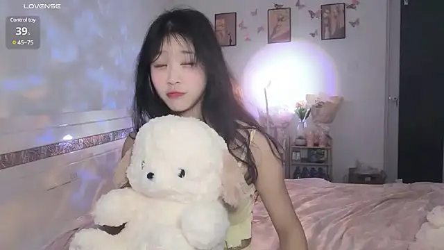 Luminous163 online show from January 2, 3:40 pm