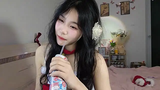 Luminous163 online show from March 10, 4:03 pm