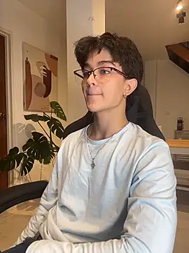 ajordanR online show from April 5, 1:03 am