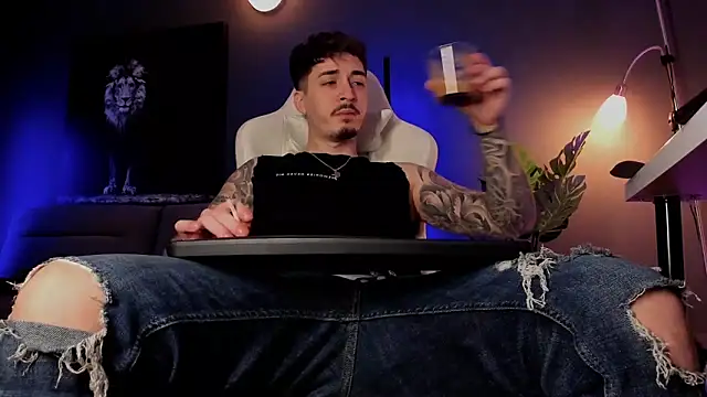 uptomatty online show from March 18, 7:33 am