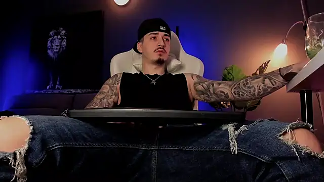 uptomatty online show from March 20, 8:08 am