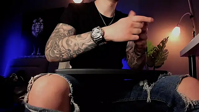 uptomatty online show from April 18, 7:45 am