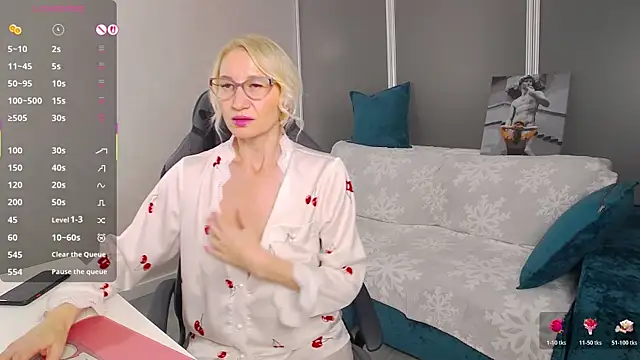 Sofia Soul online show from November 2, 7:05 pm