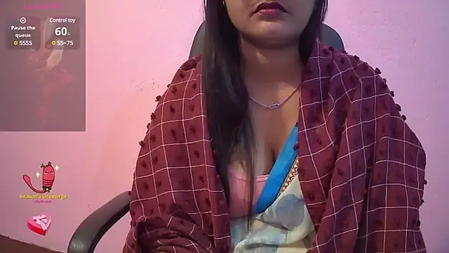 Snapshot of Pari-new chatting on December 18, 7:47 am Pari-new online show from December 18, 7:47 am