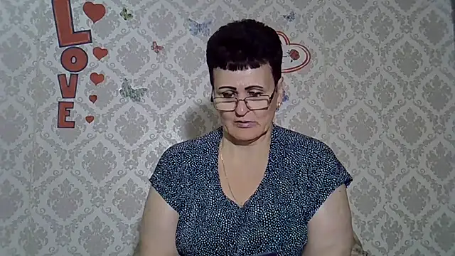 Snapshot of PaulaGolden chatting on September 9, 10:48 am PaulaGolden online show from September 9, 10:48 am