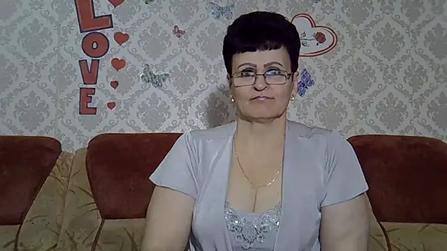 Snapshot of PaulaGolden chatting on October 3, 7:38 am PaulaGolden online show from October 3, 7:38 am