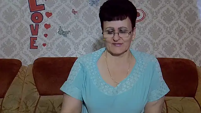 Snapshot of PaulaGolden chatting on October 4, 9:18 am PaulaGolden online show from October 4, 9:18 am
