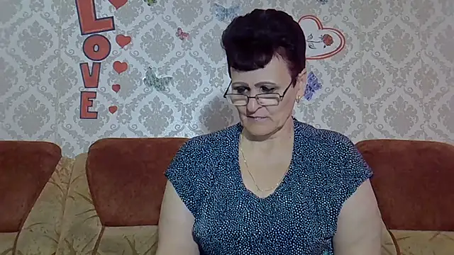 Snapshot of PaulaGolden chatting on October 5, 8:12 am PaulaGolden online show from October 5, 8:12 am