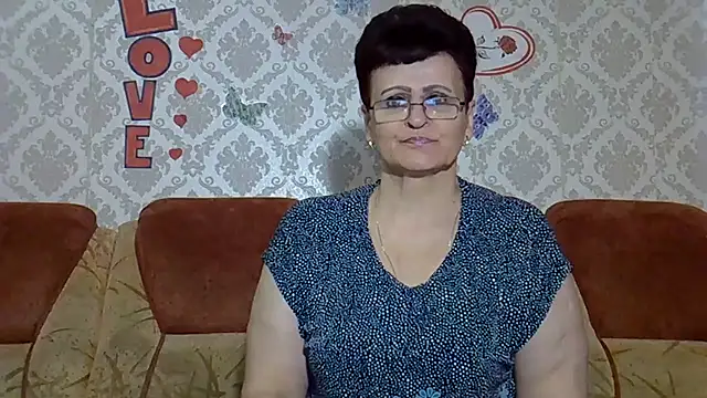 Snapshot of PaulaGolden chatting on October 6, 6:00 am PaulaGolden online show from October 6, 6:00 am
