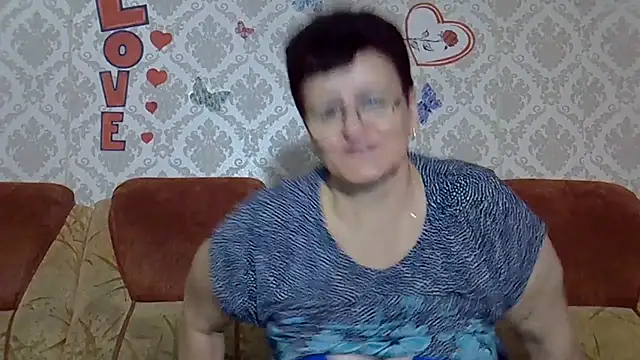 Snapshot of PaulaGolden chatting on October 10, 11:09 am PaulaGolden online show from October 10, 11:09 am