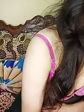 Snapshot of Fair-magic-woman chatting on October 8, 10:07 pm Fair-magic-woman online show from October 8, 10:07 pm