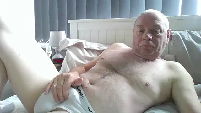 gibbo62 online show from March 25, 10:10 am