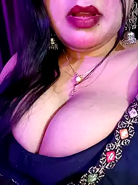 Snapshot of Suhanakhan00 chatting on December 23, 11:17 pm Suhanakhan00 online show from December 23, 11:17 pm