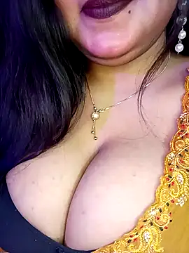 Snapshot of Suhanakhan00 chatting on March 2, 8:48 am Suhanakhan00 online show from March 2, 8:48 am