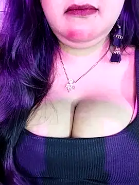 Snapshot of Suhanakhan00 chatting on November 18, 5:34 am Suhanakhan00 online show from November 18, 5:34 am