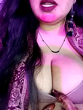 Snapshot of Suhanakhan00 chatting on December 2, 5:13 am Suhanakhan00 online show from December 2, 5:13 am