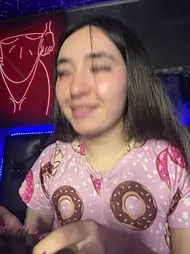 Sophie LS online show from January 6, 2:21 pm