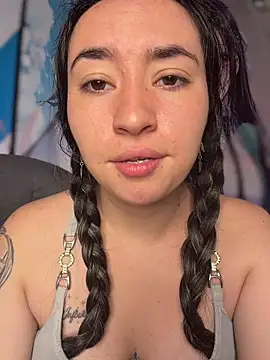 Sophie LS online show from May 13, 3:26 am