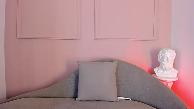 victoria milann online show from November 29, 3:26 pm