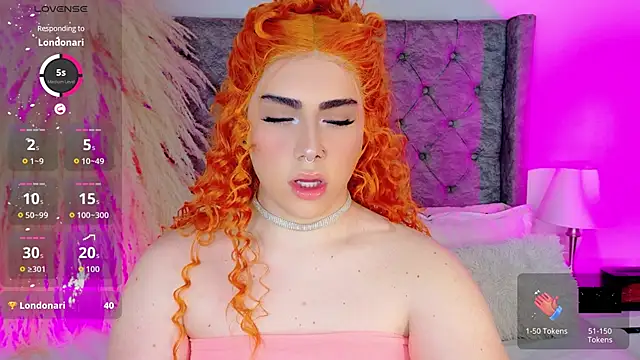 astridjonness online show from November 29, 11:19 pm