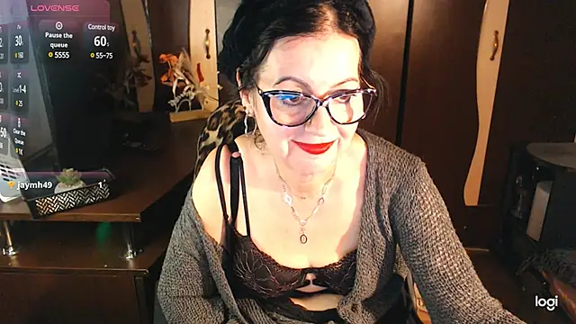 Snapshot of exymilf_ chatting on January 23, 3:11 pm exymilf online show from January 23, 3:11 pm