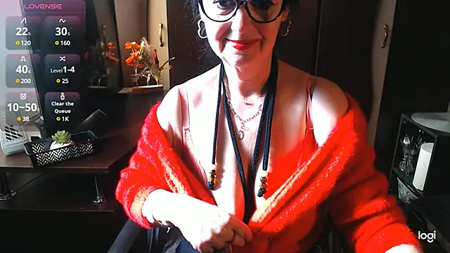 Snapshot of exymilf_ chatting on January 24, 11:48 am exymilf online show from January 24, 11:48 am