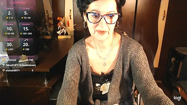 Snapshot of exymilf_ chatting on February 3, 5:35 pm exymilf online show from February 3, 5:35 pm