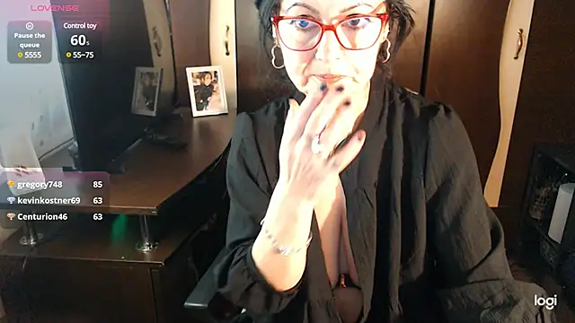 Snapshot of exymilf_ chatting on February 26, 3:08 pm exymilf online show from February 26, 3:08 pm