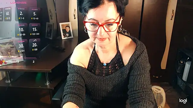 Snapshot of exymilf_ chatting on February 27, 12:13 pm exymilf online show from February 27, 12:13 pm