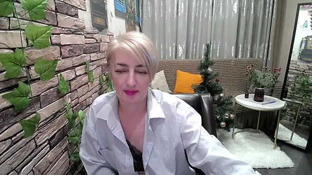 Hot Girl87 online show from December 20, 7:07 pm