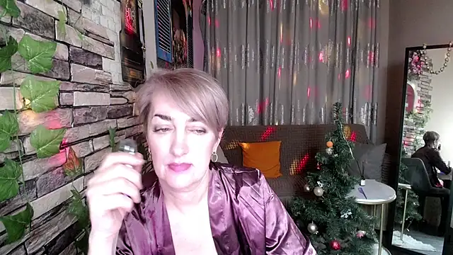 Hot Girl87 online show from January 13, 6:27 pm