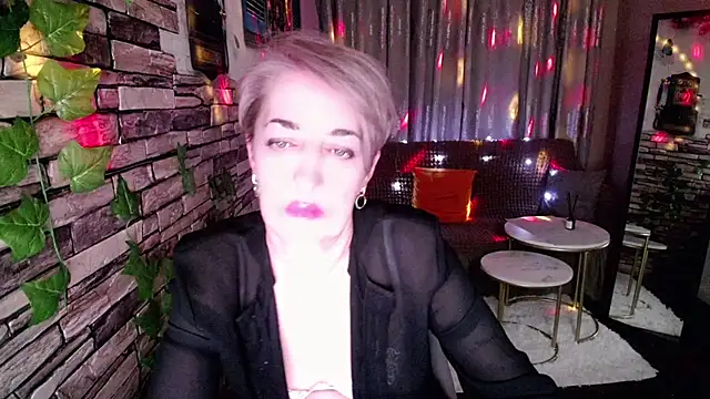 Hot Girl87 online show from January 15, 4:43 pm