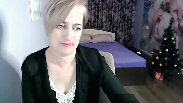 Hot Girl87 online show from January 31, 10:10 pm