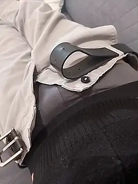 Snapshot of ptrz990 chatting on November 13, 11:31 am ptrz990 online show from November 13, 11:31 am