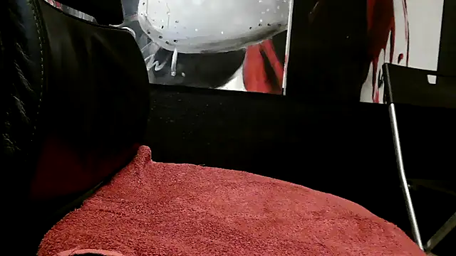 Snapshot of dani4334 chatting on March 17, 4:19 am dani4334 online show from March 17, 4:19 am